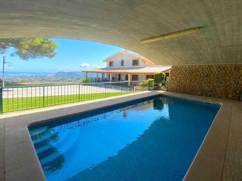 Foto 679d1e7d-ce8b-4160-9a26-38db3a257430. Casale con camino riscaldamento parcheggio piscina in Palma de Mallorca