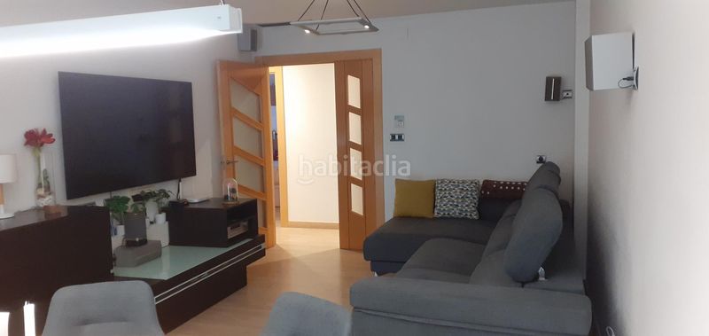 Foto 5d6e9122-aeb5-4f67-8661-18999c49693f. Casa con riscaldamento in Petrer