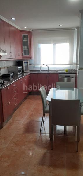 Foto ab2a949a-78b5-4b60-a145-37f487e6e51c. Casa  de una planta con terraza de 75 m2 en Petrer