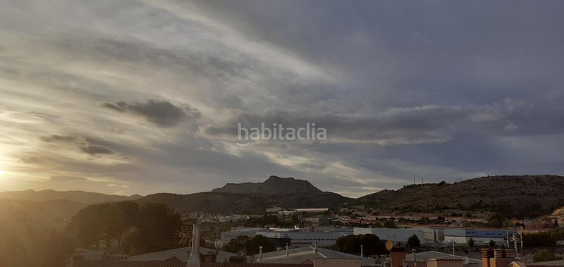 Foto abd4b946-6ab0-4a70-be77-b0921d2f12ed. Casa con riscaldamento in Petrer