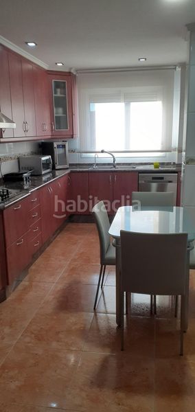 Foto b6bb2b2e-09bc-4c38-9db4-9e5b36d8e900. Casa con riscaldamento in Petrer