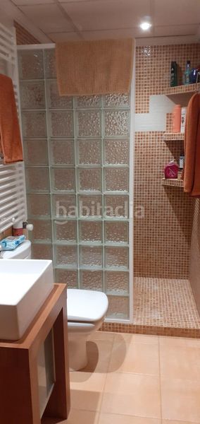 Foto e45d693e-7093-4d67-a33e-681040576488. Casa con riscaldamento in Petrer