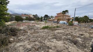 Terreny residencial a Petrer. Parcela en salinetas de 1003 m2