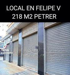 Local Comercial a Petrer. Local de 218 m2 en felipe v petrer