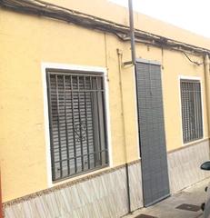 Casa a Petrer. Casa en petrer de planta baja zona parque