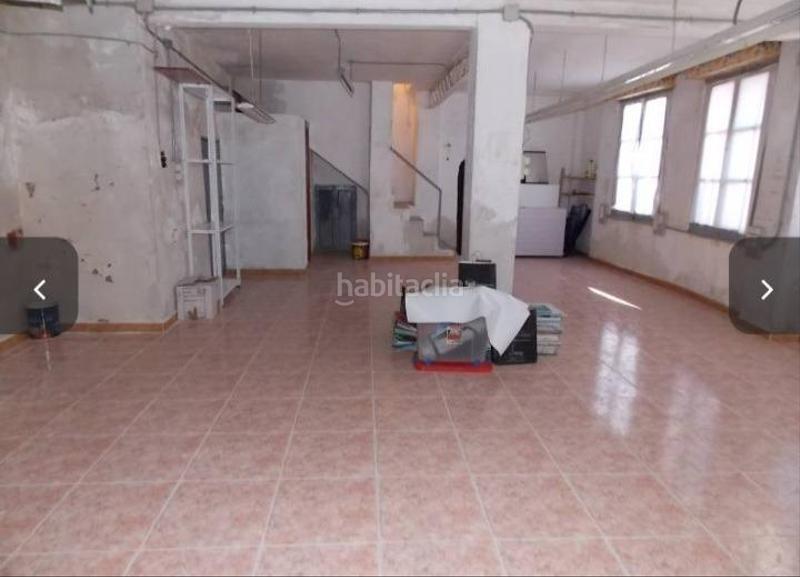 Foto 58d5d42e-c016-4df8-91ac-b2d88cc45176. Édifice dans Petrer