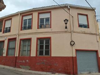Edifici a Petrer. Edificio de 2 plantas diáfano en altico petrer