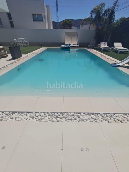 Foto 24b01d28-9215-4259-8fc8-e39df27910b0. Xalet amb calefacció aparcament piscina a Petrer