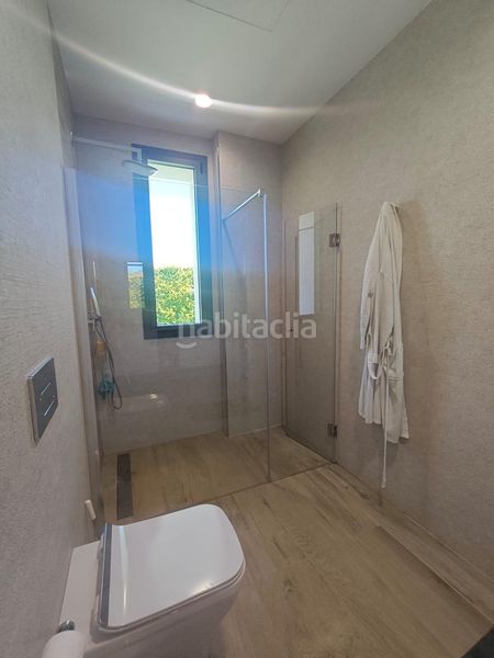 Foto b08398c3-ffff-4c72-9c4c-2bb89bda11ba. Xalet amb calefacció aparcament piscina a Petrer