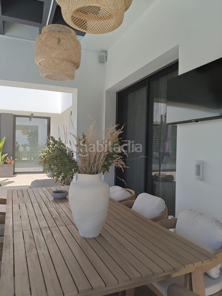 Foto f5717902-e079-42c3-b1d9-a536ed15bb0f. Xalet amb calefacció aparcament piscina a Petrer