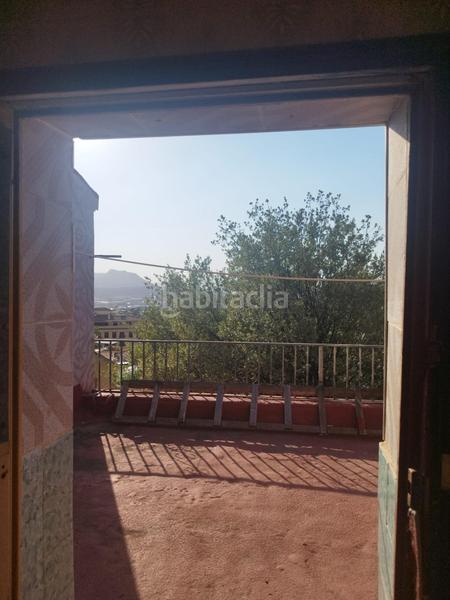 Foto 69235803-9333-4a1c-9c0e-a83193a6941b. Casa  de 3 plantas con 154 m2 con terraza en Petrer