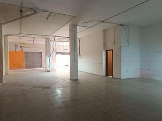 Lloguer Local Comercial a Petrer. Alquiler de local comercial de 181 m2 petrer zona polideportivo