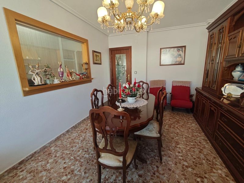 Foto 159f90da-ee3d-4e19-8a44-9a33a6f68fba. Casa con parcheggio in San Crispín-Huerta Nueva-Estación Elda