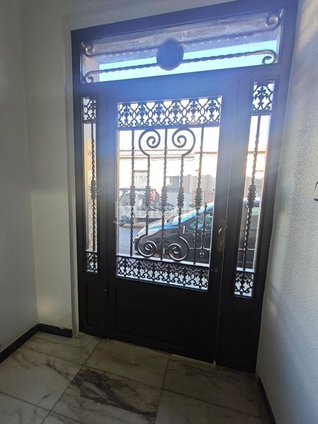Foto 5fb26ac9-73a2-42bd-917d-37cded1fb868. Casa con parcheggio in San Crispín-Huerta Nueva-Estación Elda