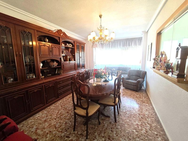 Foto ec1a79d0-9348-4417-9492-093d053b727a. Casa con parcheggio in San Crispín-Huerta Nueva-Estación Elda