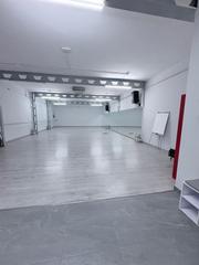 Pas-de-porte Local commercial à Petrer. Se traspasa sala de baile o gym