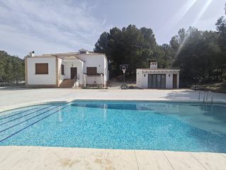 Xalet en Castalla. Chalet de lujo en cat� castalla con piscina