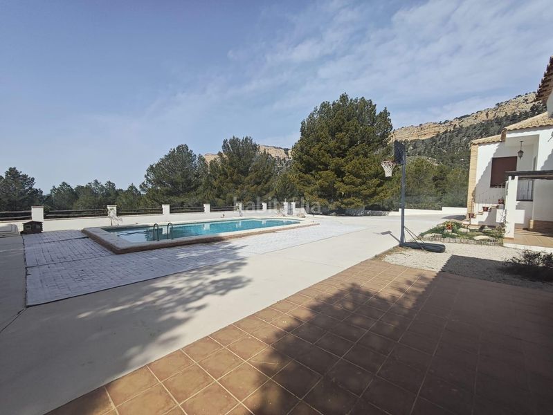 Foto d55bbf05-a123-499d-8ea4-9f835c5624c0. Xalet amb calefacció piscina a Castalla