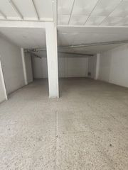 Local Comercial en Fraternidad. Local de 300 m2 en elda cerca gran avenida