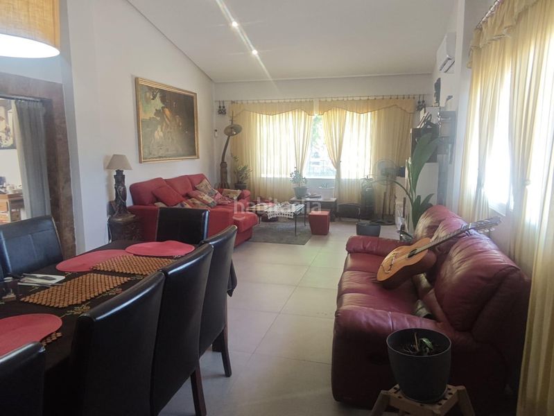 Foto d2178360-86b4-4175-9d62-cd496bb53eb6. Chalet  en loma badá, en Petrer