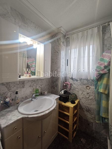 Foto b94ebe05-57e5-4002-ac2f-66e18a293762. Xalet a Petrer