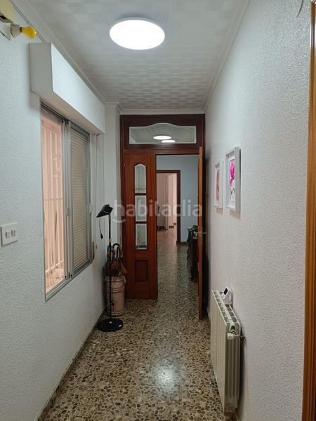Foto 4477395f-e460-40d0-bb30-ce1b02b0b777. Casa amb calefacció aparcament a Petrer
