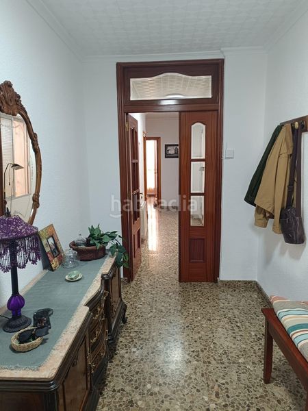 Foto ac2b6bbe-041f-406f-bdf5-4870a51ea92d. Casa amb calefacció aparcament a Petrer