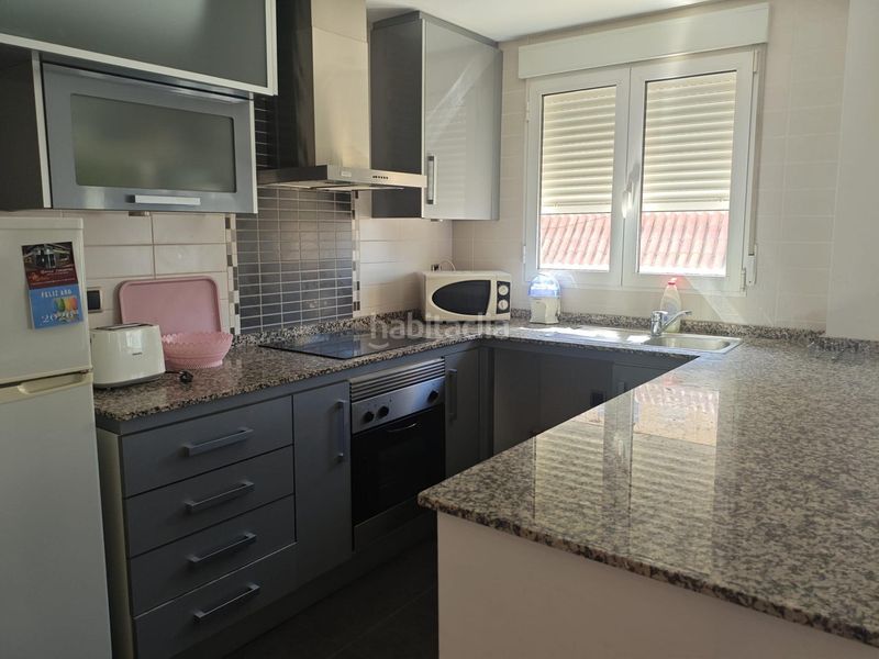 Foto 9d3ba6f9-d7ef-4342-97e6-e1992d31e239. Rent flat in Petrer