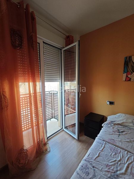 Foto b2354407-1be4-4d23-8b56-38e90d0cb211. Rent flat in Petrer