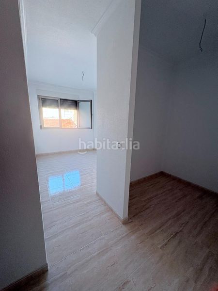 Foto f6117bca-af52-4fd6-a479-c85f958ac3ae. Pis a Petrer