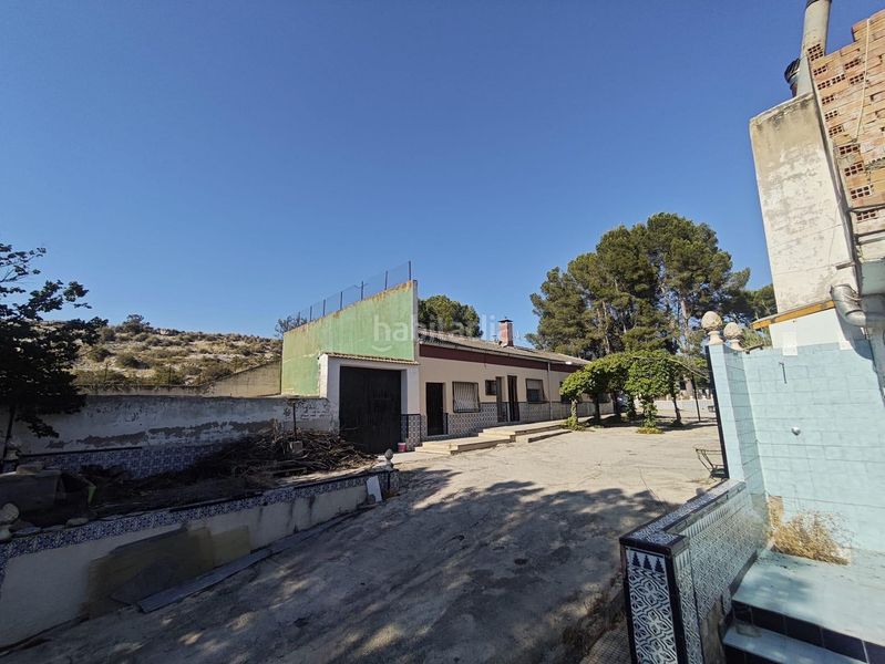 Foto 3a86fc37-807d-41e4-988e-491eb73f9adc. Casa amb aparcament piscina a Petrer