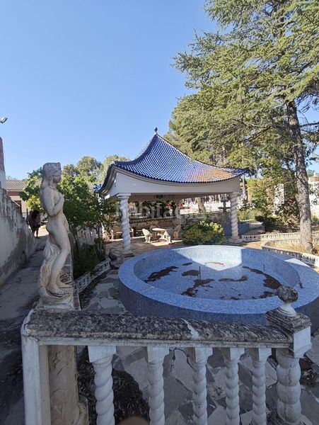 Foto a58b6414-2e7d-4c6d-a3b2-f643d1cd1e17. Casa amb aparcament piscina a Petrer