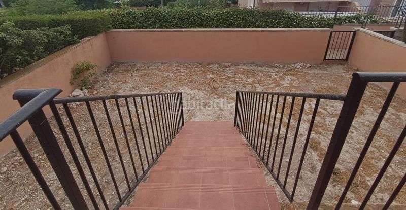 Foto 5250aa15-b38d-4a83-a5b0-e4f7415e781e. Casa a schiera con parcheggio piscina in Petrer