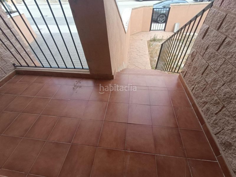 Foto 8b96667f-bfe5-408a-9f7d-bcbc8d3282d5. Casa a schiera con parcheggio piscina in Petrer