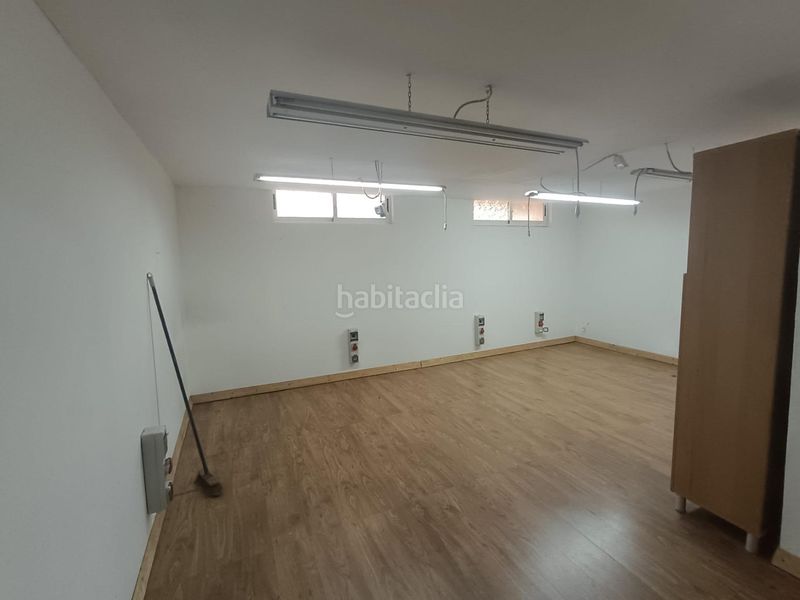 Foto d8a043ac-be9f-46da-b874-5744ca13db93. Casa a schiera con parcheggio piscina in Petrer
