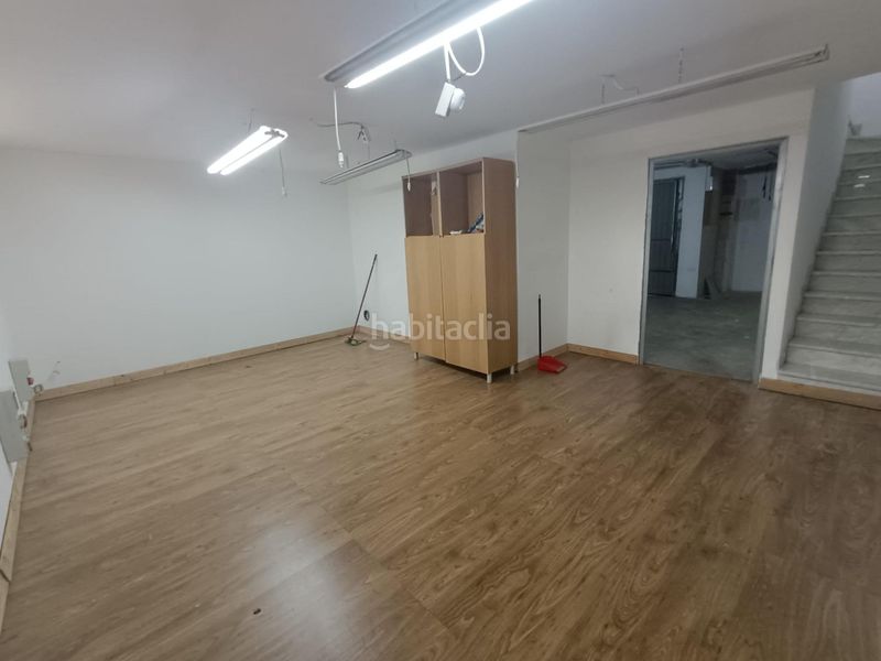 Foto e0bc6c84-a5f6-4d92-a017-15f430e6e553. Casa a schiera con parcheggio piscina in Petrer