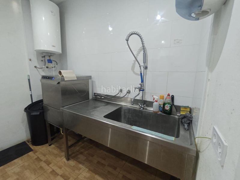 Foto b0be86b9-95f0-473d-a43f-68032b03d9e0. Traspàs local comercial a Petrer