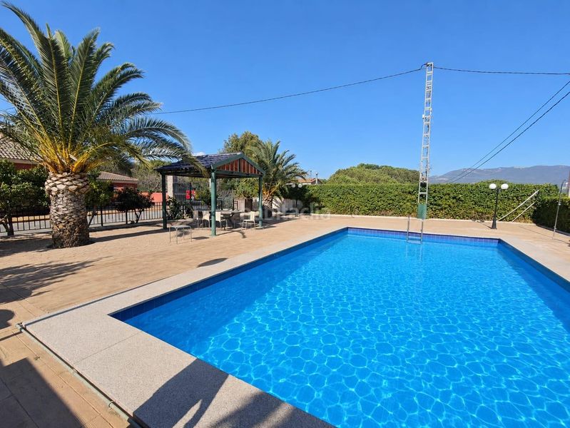 Foto 325eb735-d27d-4728-93c5-be0d3820289d. Masia amb piscina a Sax
