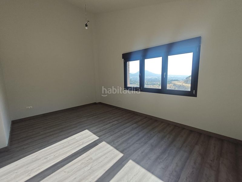 Foto e022b513-7748-4653-9546-ee0e076542c0. Xalet a Petrer