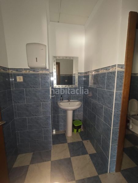 Foto 0afd5acb-f4d2-4494-81f5-c9bcdc3df170. Local comercial a Petrer