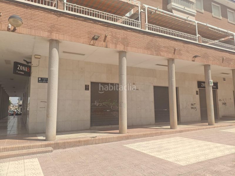 Foto d1393656-eee9-453e-8772-67cda77b33e3. Local comercial a Petrer