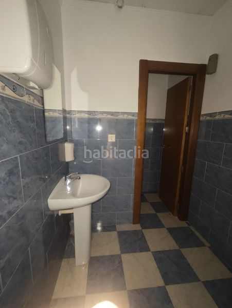 Foto dfefea45-b116-4138-a098-b3c680176a5d. Local comercial a Petrer