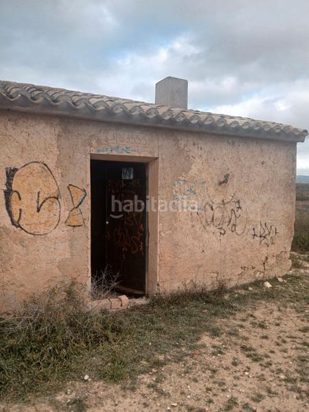 Foto 0066171d-f8cb-40dd-b52c-d05e59d3b3bd. Finca rústica  con almacen en El Rabal Villena