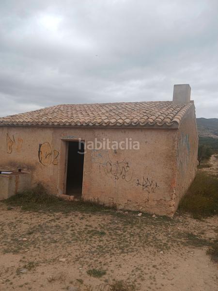 Foto 580e24e3-c7fc-494c-b057-2478edfb4034. Finca rústica  con almacen en El Rabal Villena