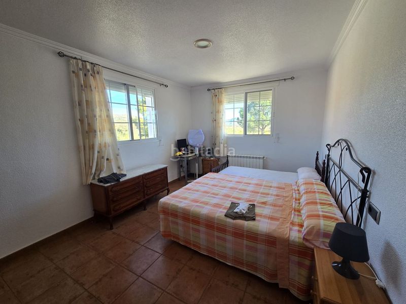 Foto 638c3da6-4bd4-432a-8a3b-31f6a3780d90. Casa amb aparcament a Sax