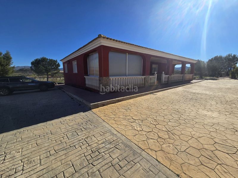 Foto a74a82ba-9f6a-4fd3-8c43-8b475112bb51. Casa amb aparcament a Sax