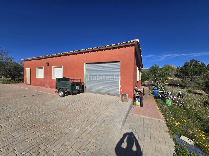 Foto e5d6c3a7-0f6d-4d48-98c6-9c0bc135e9aa. Casa amb aparcament a Sax