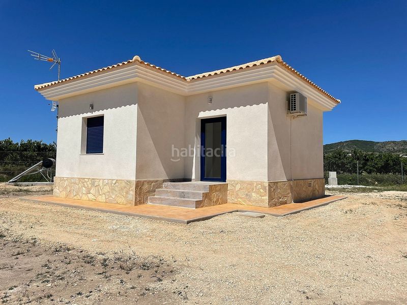 Foto 5f8d89c9-4b83-4a29-a2e8-2ee58761a0bb. Casa a Pinoso