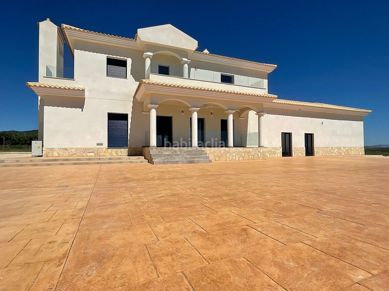 Foto f0f2dd39-6d12-4ed5-80c2-887fc7244d2f. Casa a Pinoso