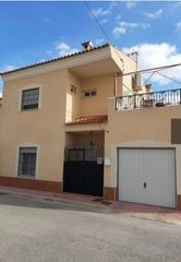 Maison jumelée à Hondón de las Nieves